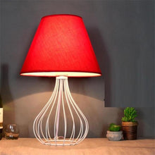 Lade das Bild in den Galerie-Viewer, Tischlampe Schlüsselanhänger Style - Retro Style