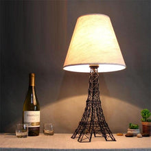 Lade das Bild in den Galerie-Viewer, Tischlampe Schlüsselanhänger Style - Retro Style