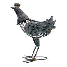 Lade das Bild in den Galerie-Viewer, Huhn aus Blech und Drahtgeflecht zum Befüllen Höhe 42cm

