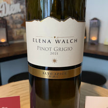 Lade das Bild in den Galerie-Viewer, Pino Grigio 2021 - Elena Walch - Alto Adige DOC 0,75l
