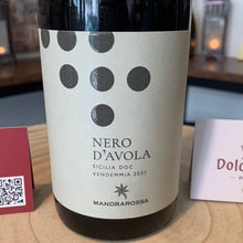 Lade das Bild in den Galerie-Viewer, Nero D’avola 2021 - Mandrarossa - Sicilia DOC 0,75l
