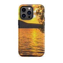 Lade das Bild in den Galerie-Viewer, Sunndowning am Tegernsee in St. Quirin Hardcase iPhone Handyhülle
